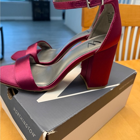 Worthington Fuchsia Becklyn Heels Size 7 NWT - Picture 2 of 6